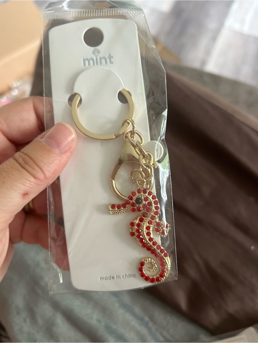 4/$50 Mint Gold Seahorse Key & Card Holder with Red Crystal Accents